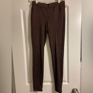 Stretchy brown leggings